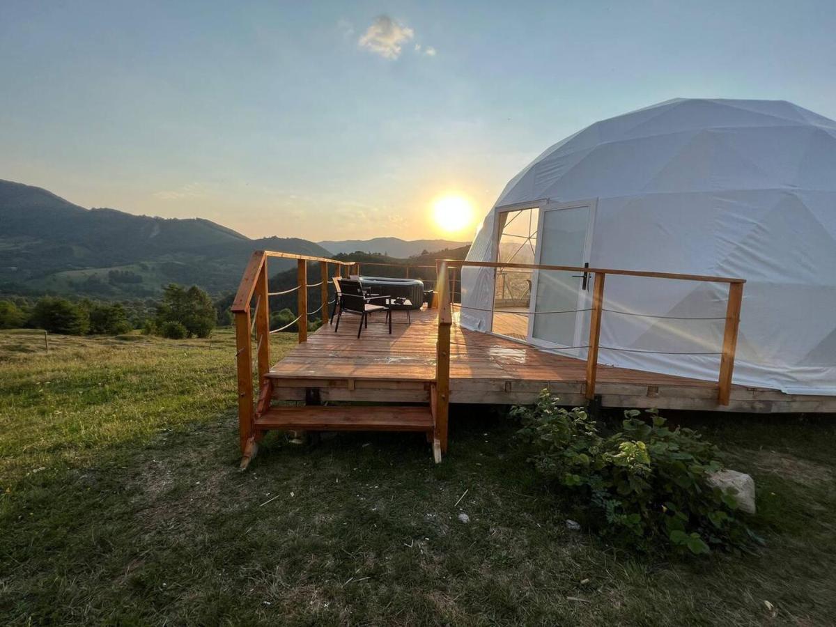 Starry Dome - Manta'S Retreat Glamping Cornereva Hotel Exterior photo