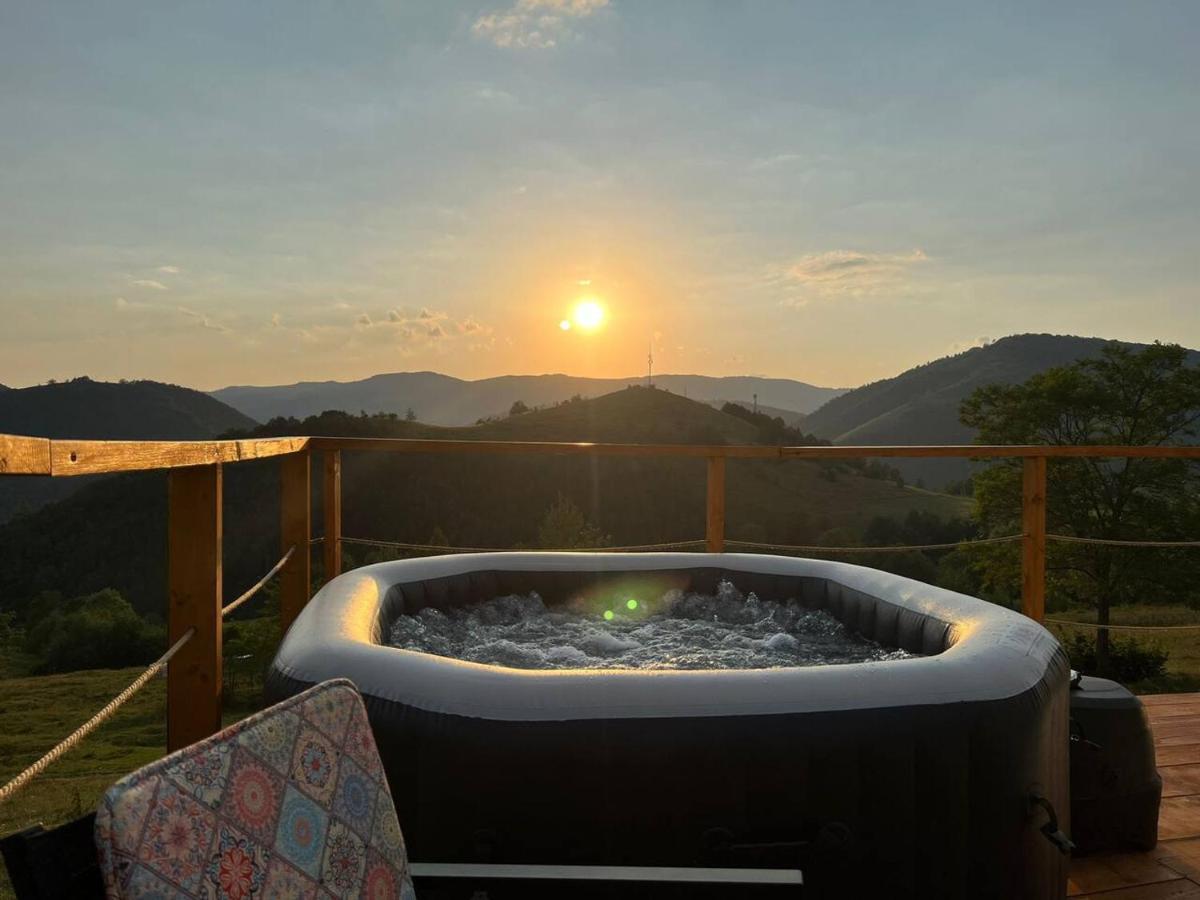 Starry Dome - Manta'S Retreat Glamping Cornereva Hotel Exterior photo
