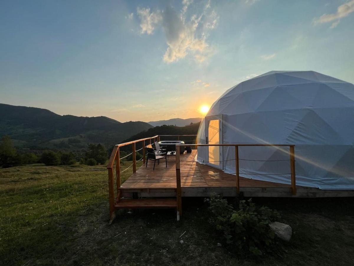 Starry Dome - Manta'S Retreat Glamping Cornereva Hotel Exterior photo