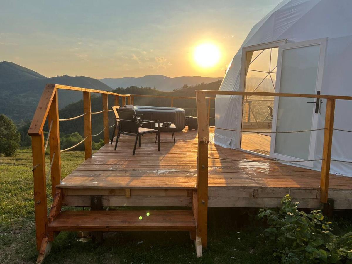 Starry Dome - Manta'S Retreat Glamping Cornereva Hotel Exterior photo