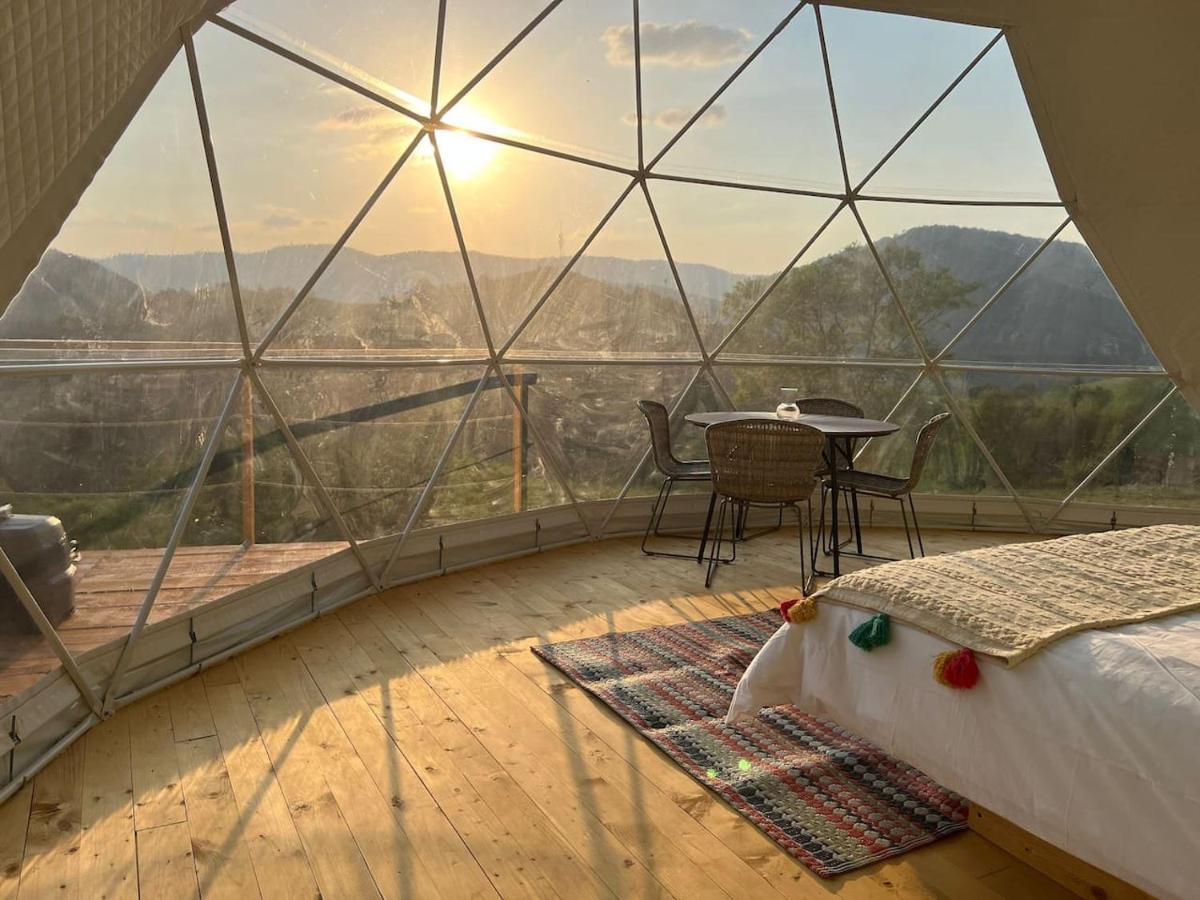 Starry Dome - Manta'S Retreat Glamping Cornereva Hotel Exterior photo